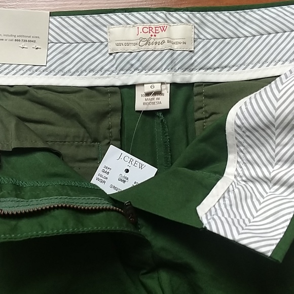 Woman's J. Crew Chino shorts - Picture 3 of 4